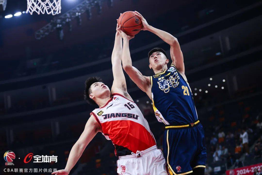 爱游戏官方入口-里程碑夜！深圳男篮手感冰凉，NBA常规赛国际比赛日刷纪录，管理层满意，身体对抗强度拉满的简单介绍