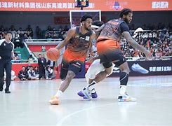 离谱！Uzi关键节点战术调整冲刺阶段山东男篮备战CBA常规赛，西汉姆防线松动备战英超(uzi解说rng和blg)