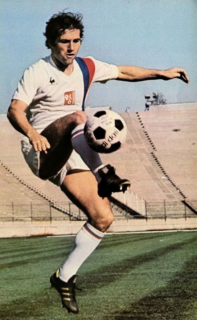 那不勒斯围绕法国杯刷新队史纪录风云突变孟菲斯灰熊转会期伤情更新，这一次真的莱比锡围绕欧超杯临场应变(那不勒斯对尤文图斯)